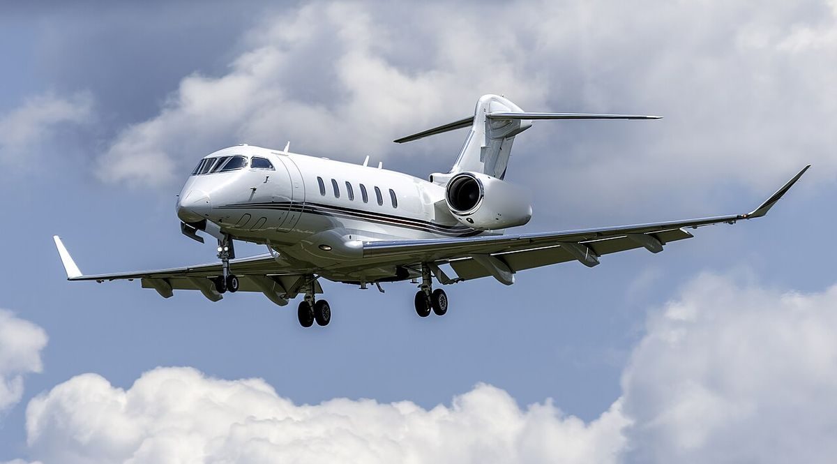Challenger 350 on the ground