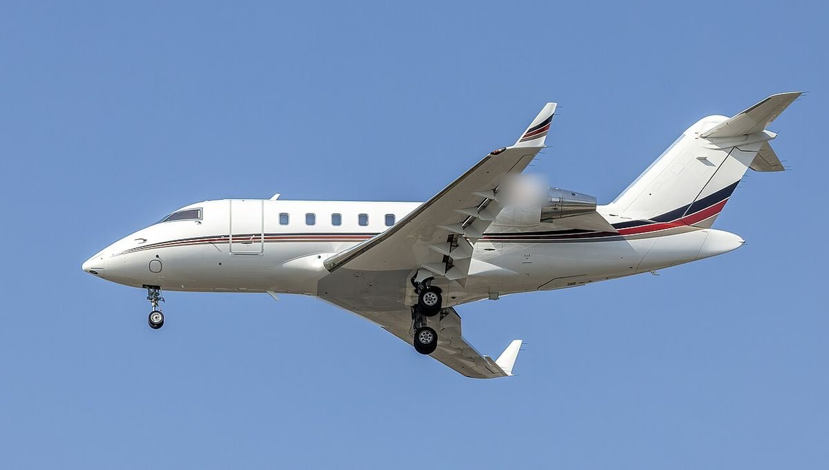 Challenger 650 on the ground