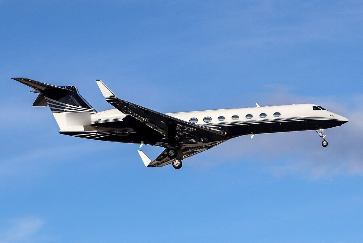 Gulfstream G550 on the ground